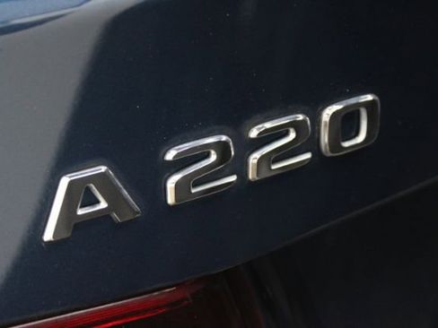 Used 2019 Mercedes-Benz A 220 4MATIC image 11