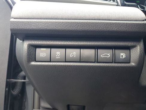 Used 2025 Toyota Camry LE FWD image 36
