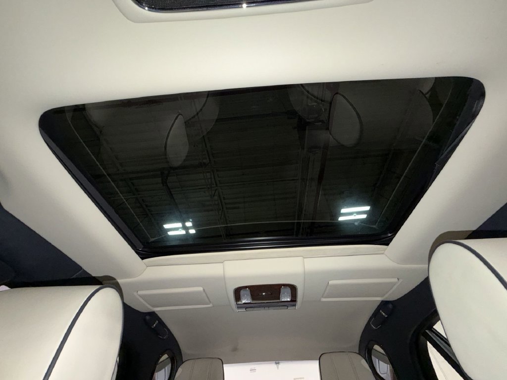 Used 2016 Bentley Mulsanne RWD image 16