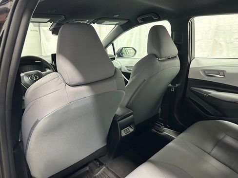 Used 2025 Toyota Corolla SE image 46