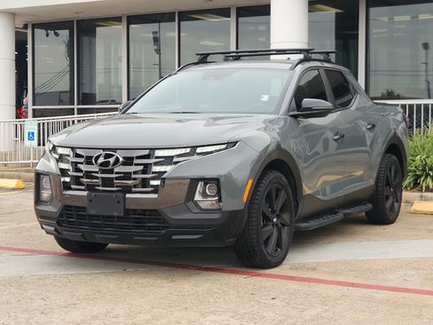 Used 2023 Hyundai Santa Cruz Night AWD/4WD image 2