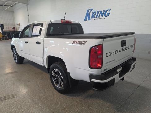 Used 2021 Chevrolet Colorado Z71 AWD/4WD image 3