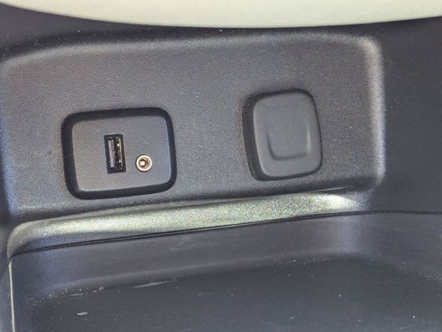 Used 2018 Chevrolet Equinox LS AWD/4WD image 20