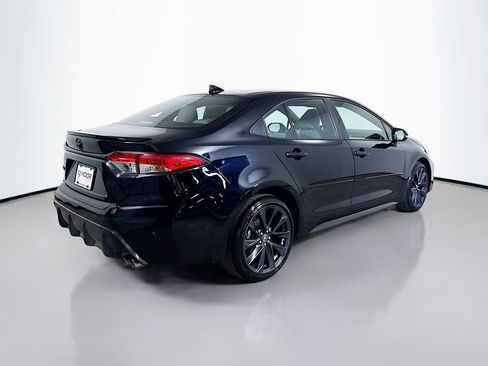 Used 2023 Toyota Corolla SE w/ SE Premium Package image 7