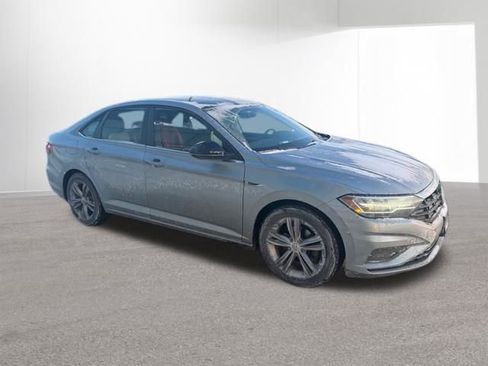 Used 2020 Volkswagen Jetta R-Line w/ R-Line Cold Weather Package image 18