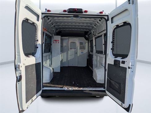 Used 2022 RAM ProMaster 2500 w/ Convenience Group image 12