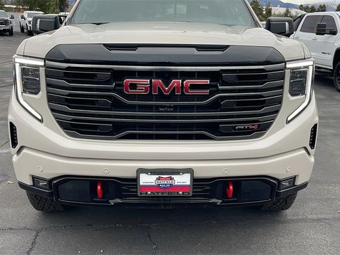 New 2026 GMC Sierra 1500 AT4 w/ AT4 Premium Package image 9
