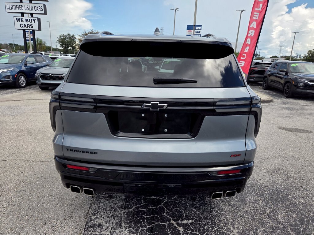 Used 2024 Chevrolet Traverse RS w/ LPO, Floor Liner Package FWD image 12