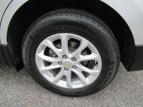 Used 2020 Chevrolet Equinox LT FWD image 8