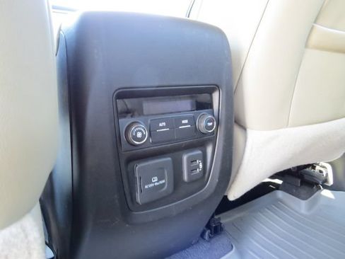 Used 2020 Buick Enclave Essence w/ Sound and Sites Package FWD image 14
