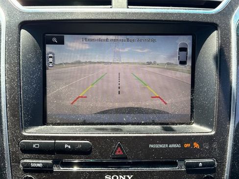 Used 2016 Ford Explorer Sport w/ Equipment Group 401A AWD/4WD image 31