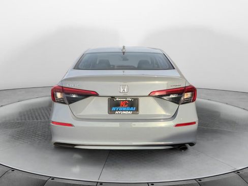 Used 2024 Honda Civic Sport image 4