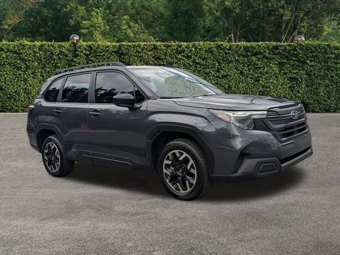 Certified 2025 Subaru Forester AWD/4WD image 2