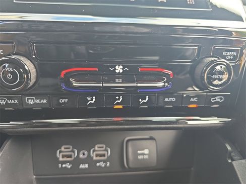 New 2025 Jeep Grand Cherokee Laredo image 22