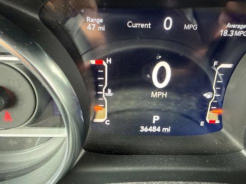 Used 2019 Jeep Wrangler Unlimited Sahara w/ LED Lighting Group AWD/4WD image 11