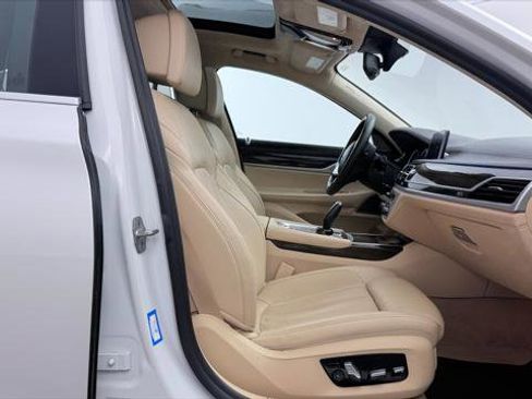 Used 2020 BMW 740i w/ Cold Weather Package RWD image 22