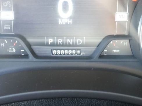 Used 2024 RAM 2500 Laramie AWD/4WD image 20