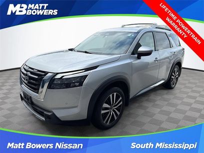 Used 2025 Nissan Pathfinder Platinum w/ Cargo Package