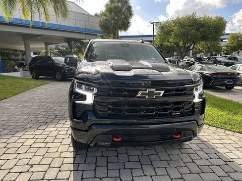 Used 2024 Chevrolet Silverado 1500 LT Trail Boss w/ LT Trail Boss Premium Package AWD/4WD image 18