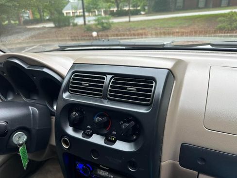 Used 2003 Nissan Frontier XE RWD image 36