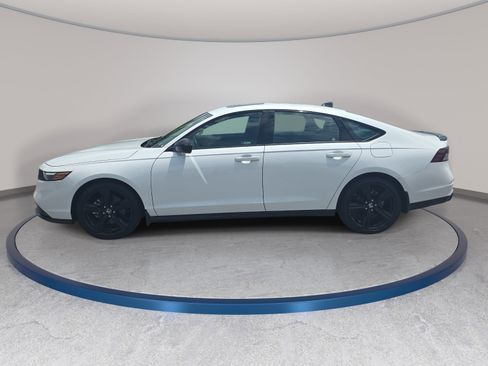 Used 2023 Honda Accord Sport image 8