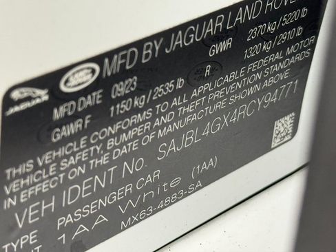 Used 2024 Jaguar XF R-Dynamic SE image 30