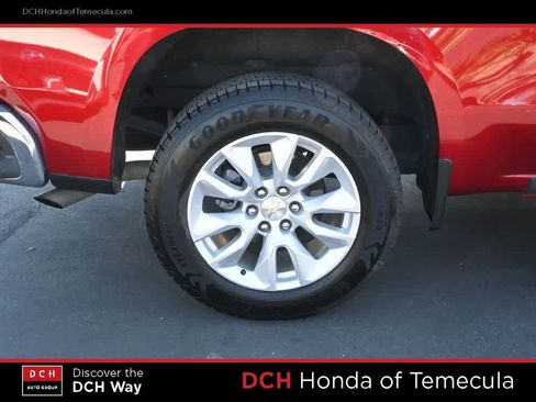Used 2021 Chevrolet Silverado 1500 LT RWD image 23