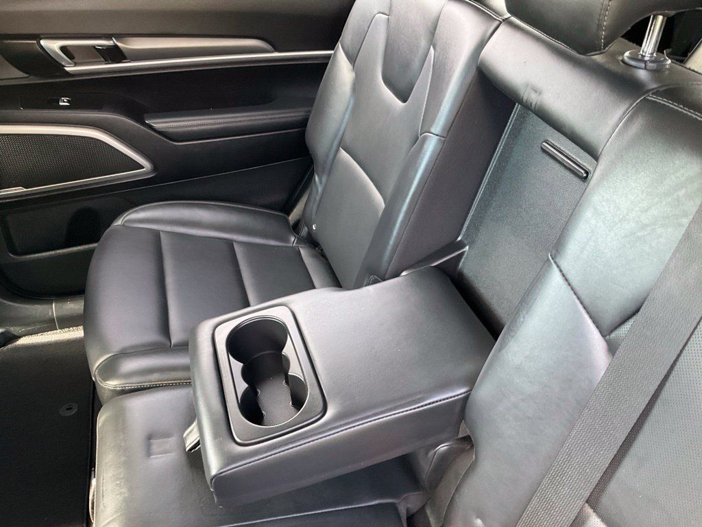 Used 2021 Kia Telluride LX AWD/4WD image 33