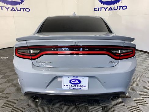 Used 2022 Dodge Charger R/T w/ Plus Group RWD image 4