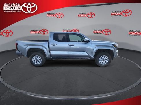 Certified 2024 Toyota Tacoma SR5 image 9