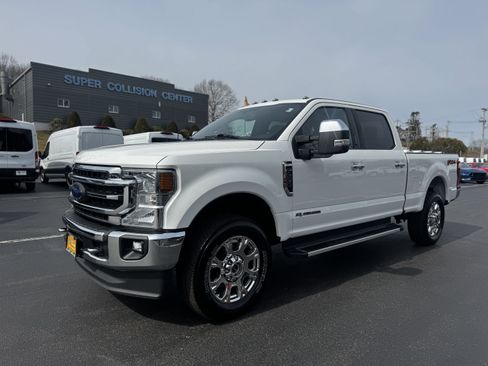 Used 2022 Ford F250 Lariat w/ Lariat Ultimate Package image 2
