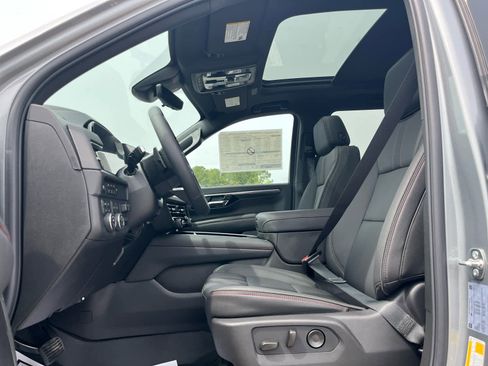 New 2026 Chevrolet Suburban RST image 24