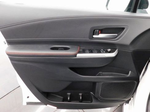 Used 2025 Toyota Sienna XSE image 24