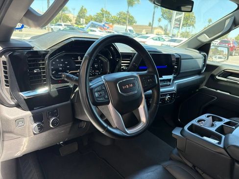 Used 2025 GMC Sierra 1500 SLT RWD image 7