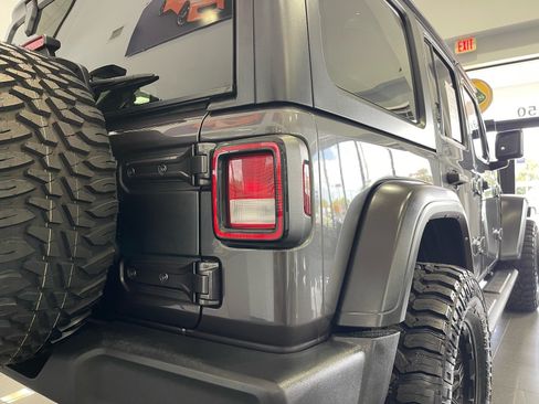 Used 2022 Jeep Wrangler Unlimited Sport AWD/4WD image 15