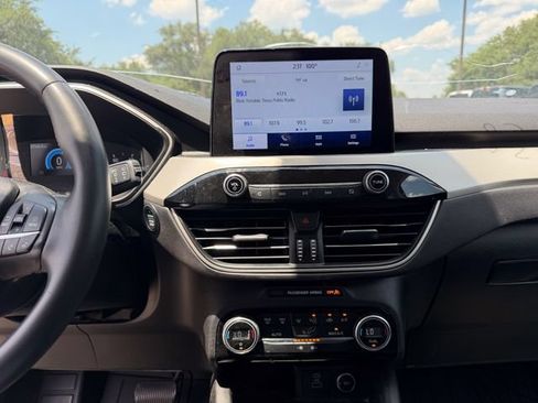Used 2021 Ford Escape SE w/ Convenience Package FWD image 13