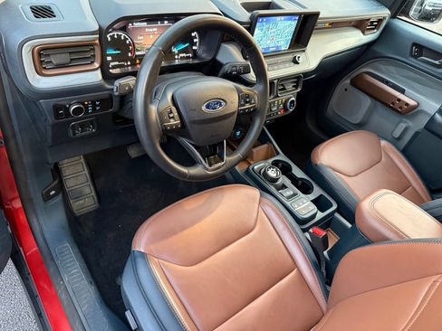 Used 2023 Ford Maverick Lariat w/ Lariat Luxury Package AWD/4WD image 12