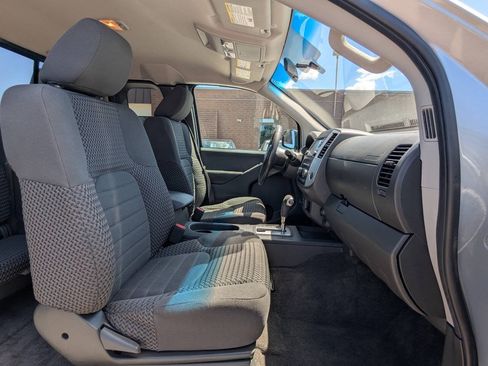 Used 2017 Nissan Frontier SV AWD/4WD image 15