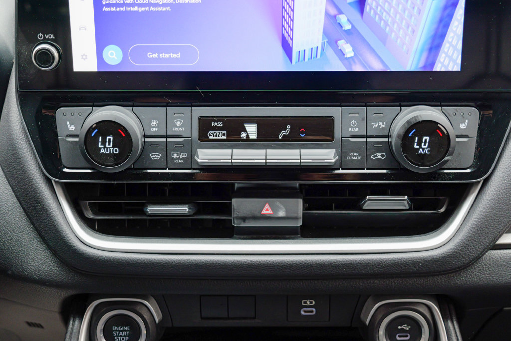 Used 2024 Toyota Grand Highlander AWD image 51