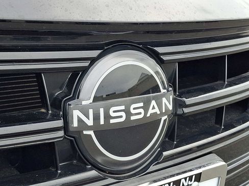 Used 2023 Nissan Versa S w/ Trunk Package FWD image 30