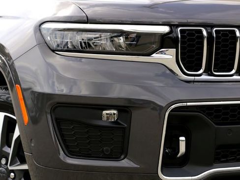 New 2025 Jeep Grand Cherokee L Overland w/ Trailer Tow Package image 3