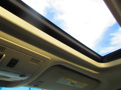 Used 2013 Chevrolet Tahoe LTZ image 13