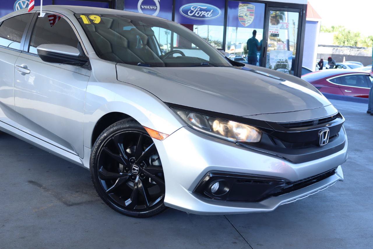 Used 2019 Honda Civic Sport image 2