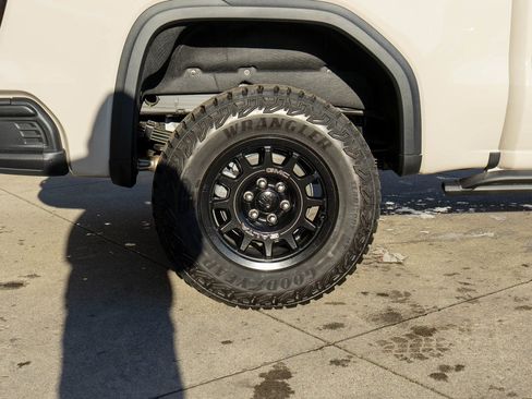 New 2026 GMC Sierra 1500 AT4X w/ AT4X AEV Edition image 34