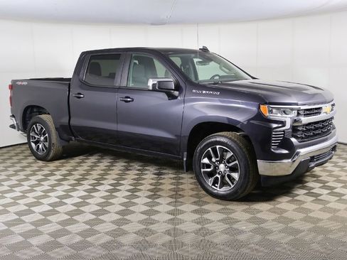 Used 2023 Chevrolet Silverado 1500 LT AWD/4WD image 41