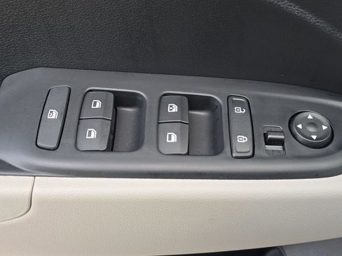 New 2026 Hyundai Venue SEL image 25