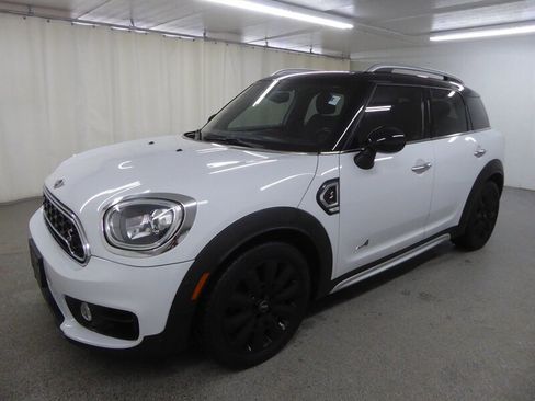 Used 2017 MINI Cooper Countryman S image 3