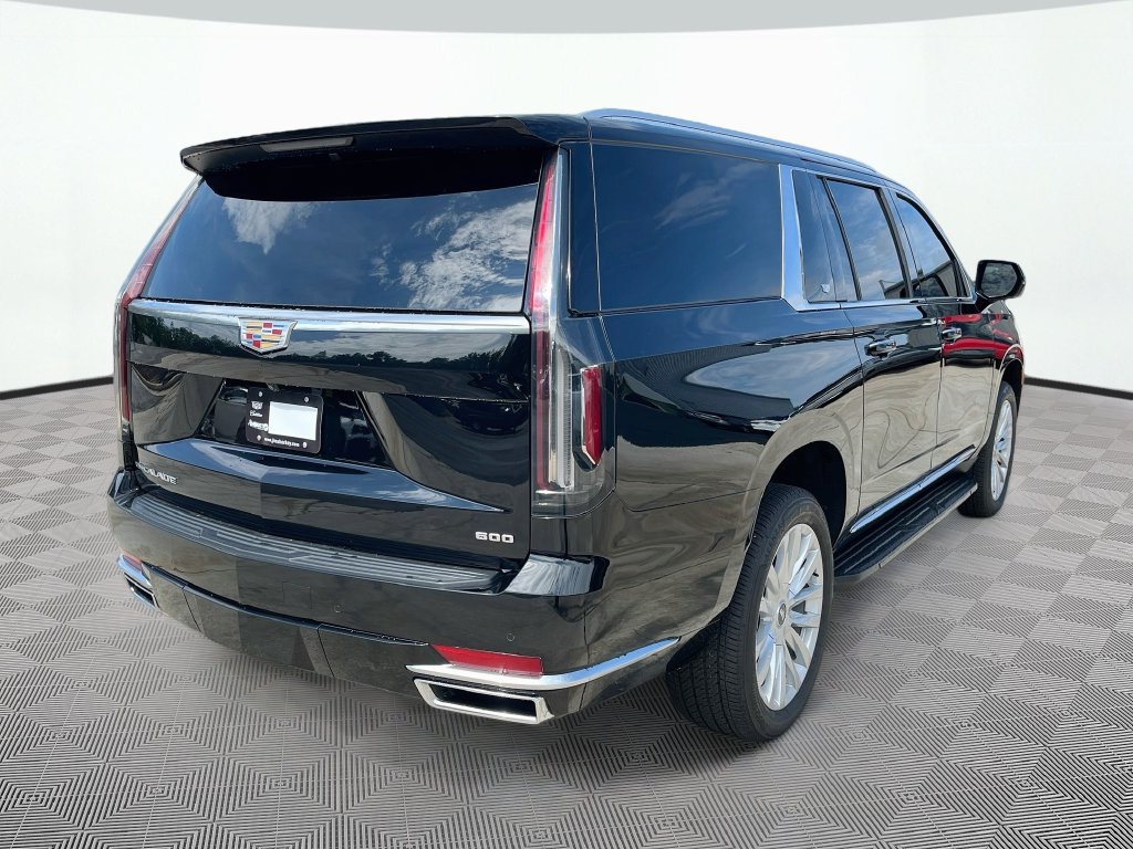 Used 2023 Cadillac Escalade ESV Luxury RWD image 6