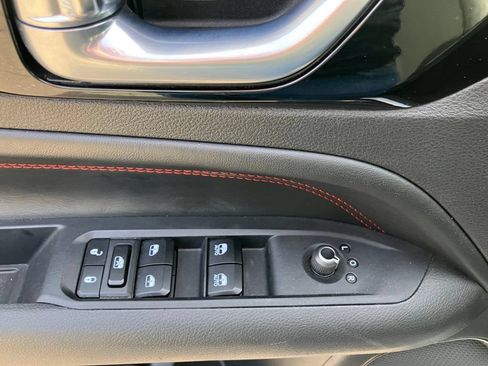 Used 2025 Jeep Compass Trailhawk AWD/4WD image 15
