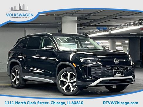 New 2026 Volkswagen Tiguan SE image 2